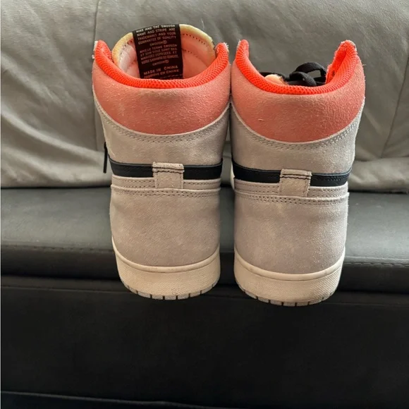 2019 Men’s Air Jordan 1 Retro High OG 'Neutral Grey’ - Picture 3 of 6